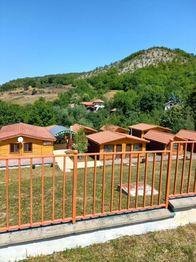Вилно селище МИРОВЕЦ Maluk Izvor  Экстерьер фото