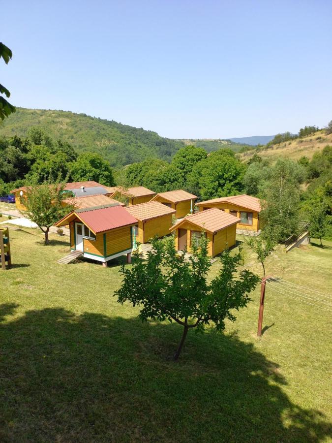 Вилно селище МИРОВЕЦ Maluk Izvor  Экстерьер фото